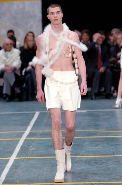 Look 18